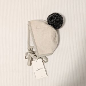 Briar Baby Kids Cream and Gray Pom-Pom Hat